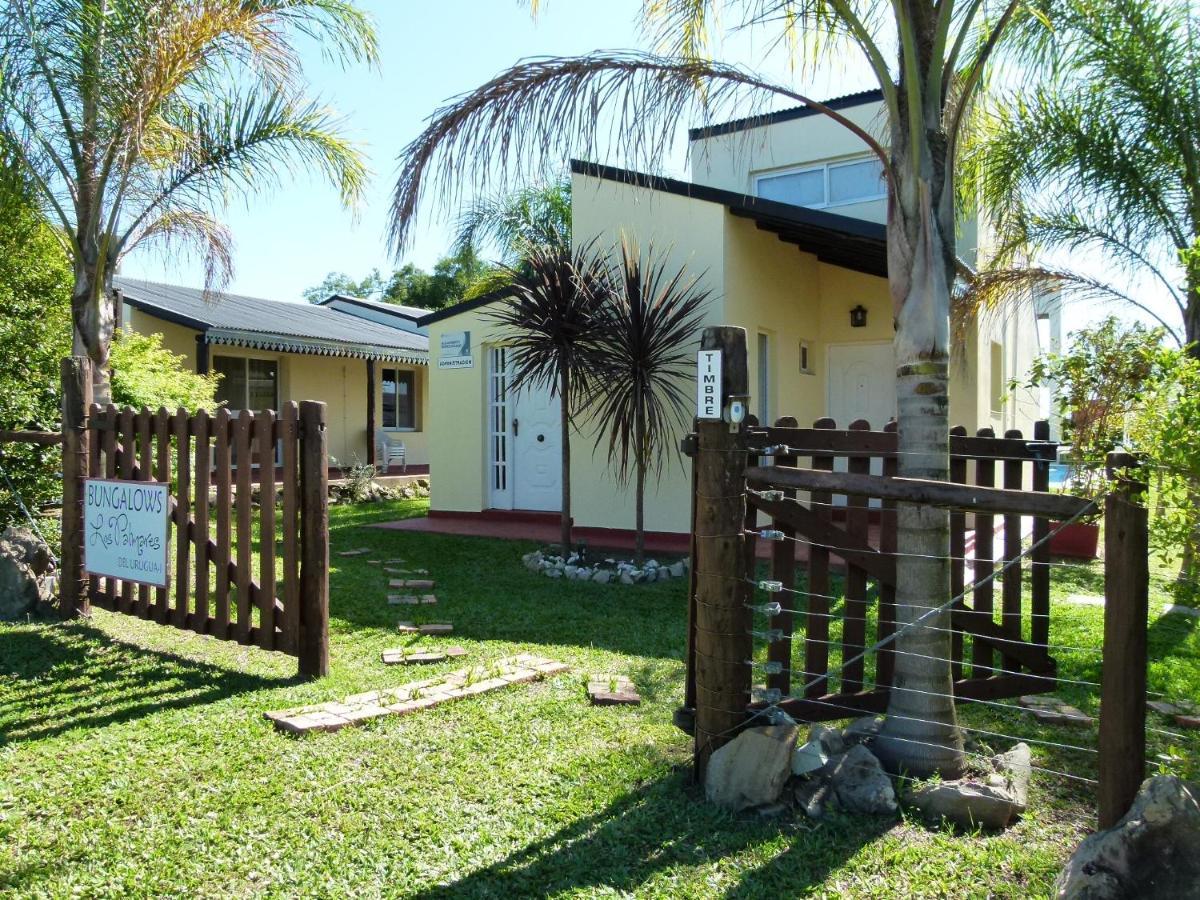 Los Palmares Del Urugua-I Bungalows Colón Eksteriør billede